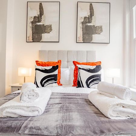 Guest Homes - The Station Studio Worcester Bagian luar foto
